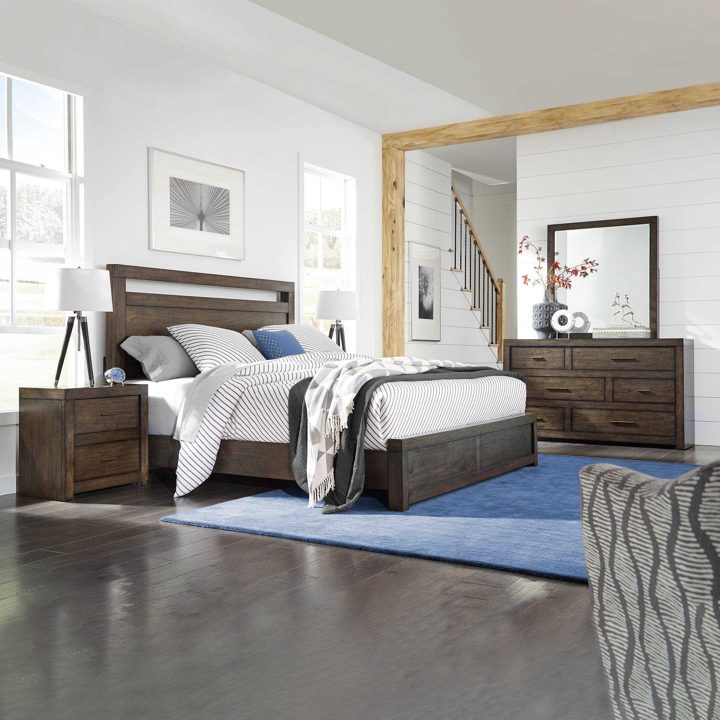 Contemporary 5-piece Queen Bedroom Set